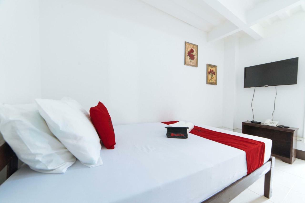 เรดดอร์ซ เนียร์ ดาเวา เมดิคัลสคูล ฟาวเดชั่น Hotel Davao ภายนอก รูปภาพ